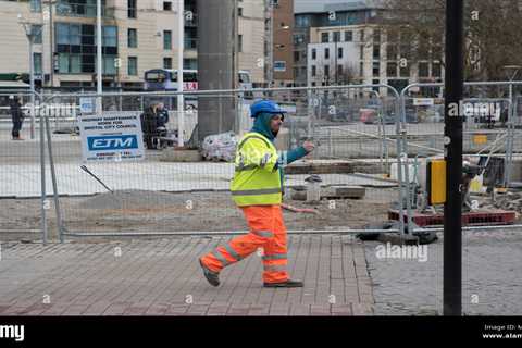 Urgent! Building contractor jobs in Bristol - April 2021 - 4339 current