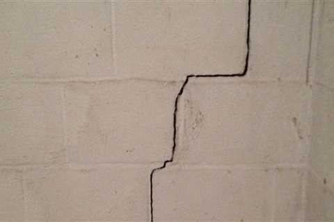 How much does it cost to repair foundation cracks?