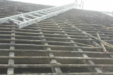 Roofing Company Werneth Emergency Flat & Pitched Roof Repair Services