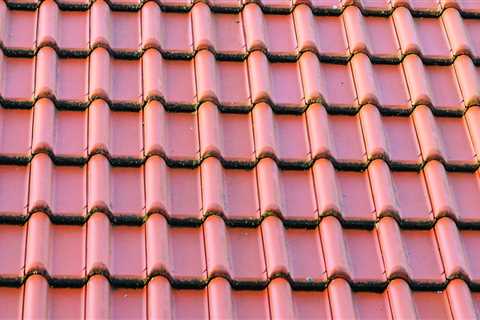 What roof keeps the house cool?