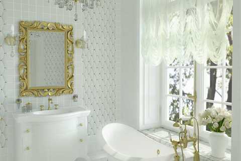 How to Decorate White Luxury Bathrooms