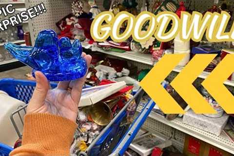 SURPRISE in the CHRISTMAS Aisle | GOODWILL THRIFT WITH ME | Reselling