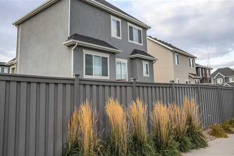 How To Ensure Privacy With Vinyl Fencing For Residential Architecture Projects In OKC