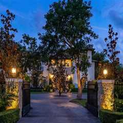 Lawn Care 101: Why Outdoor Lighting Is A Game Changer For Greater Orlando Homeowners