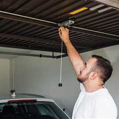 How Do Emergency Garage Door Services Work?