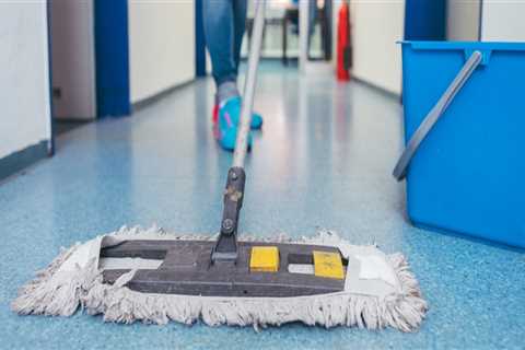 Beyond the Mop: What to Expect from a Professional Commercial Cleaning Service
