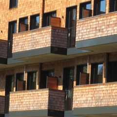 An Overview of Wood Shakes and Shingles for Roofing and Construction