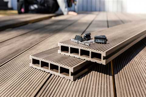 How Deck Builders In Vancouver Collaborate With Groundskeeping Experts