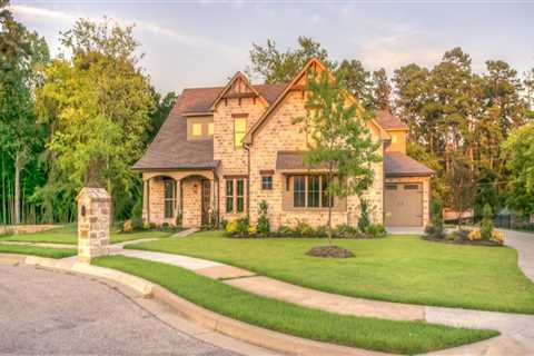 The Unified Exterior In Vancouver: How Your Siding Contractor Ensures Water-tight Integration With..