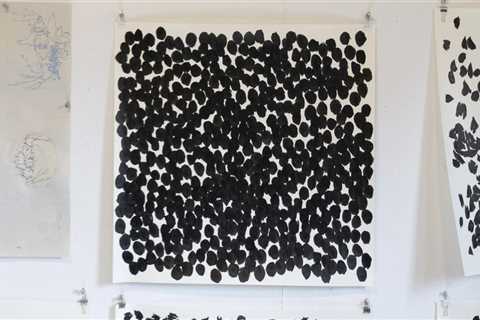 The Science of ‘Homeyness’: How Warm vs. Cool Materials Influence Buyer Trust