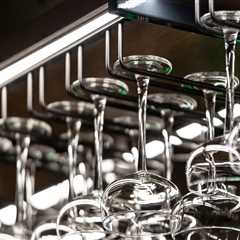 Local Glass Shop Solutions in Mississippi Gulf Coast: Enhancing Homes Beyond Roof Installation