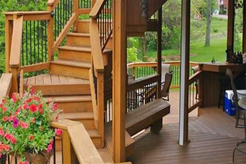 How Deck Construction Can Influence the Functionality of Adjacent Outdoor Spaces